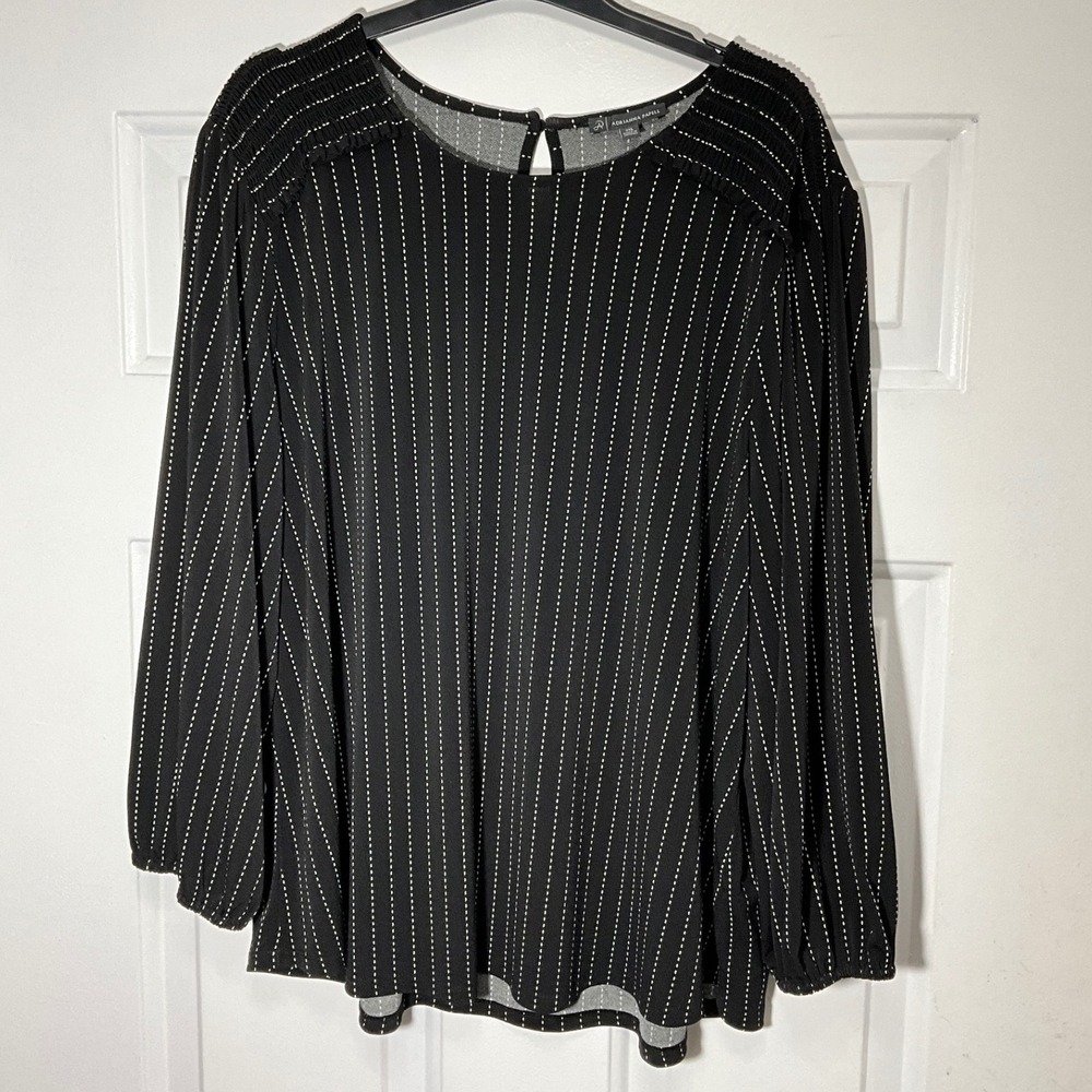 Adrianna Papell XXL Black White Pinstripe Smocked Shoulder Keyhole Back Blouse